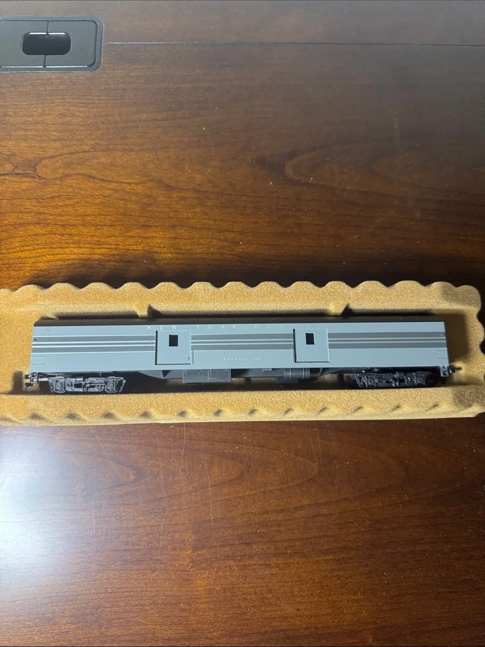 AHM/Rivarossi New York Central 1930’s HO Scale 7 Piece Passenger Car Set (New)